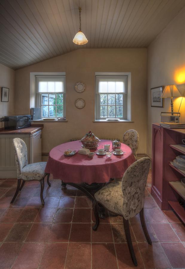 Batty Langley Lodge Leixlip Bagian luar foto